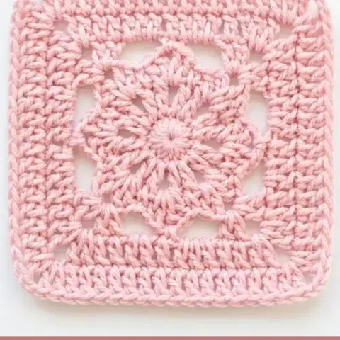 Granny square motif — soft, simple, weekendable